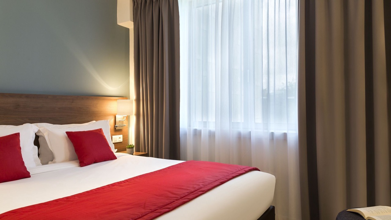 Photo of Bedroom in 13th Arrondissement