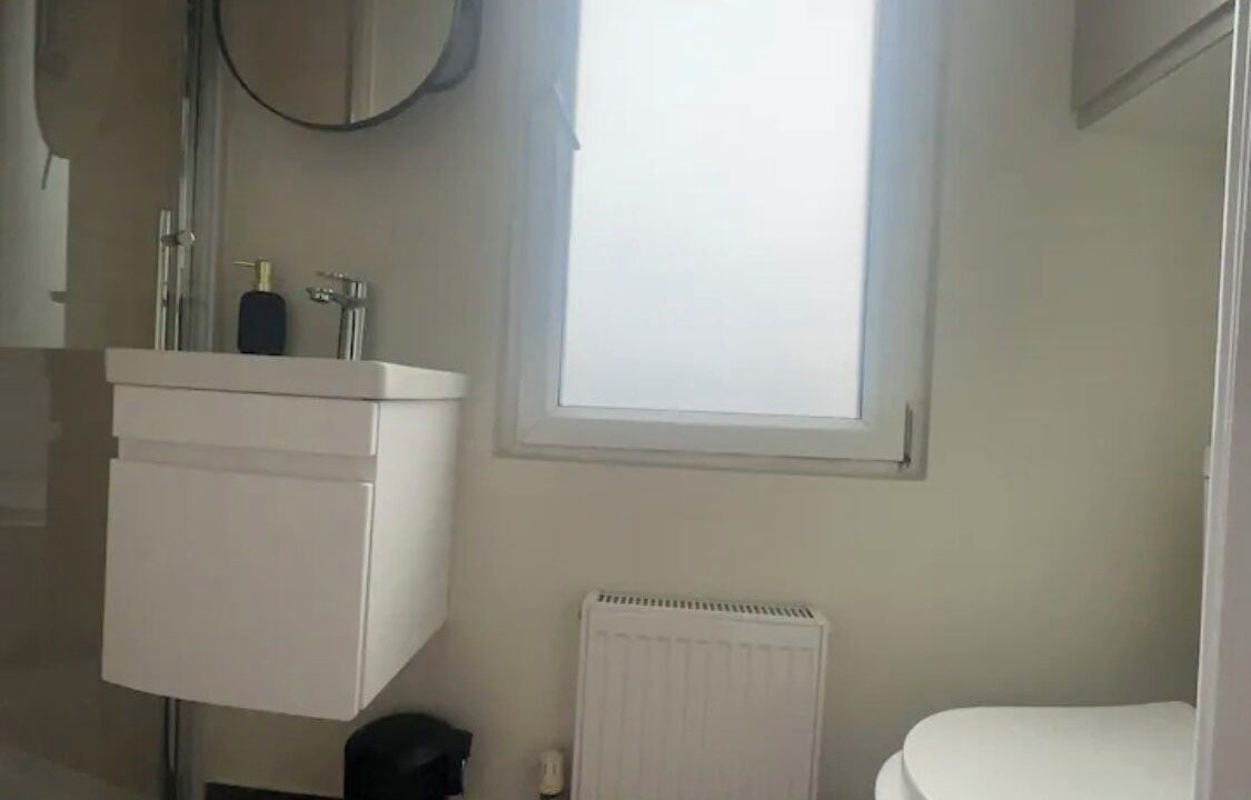 Photo of Bathroom in London Borough of Hounslow