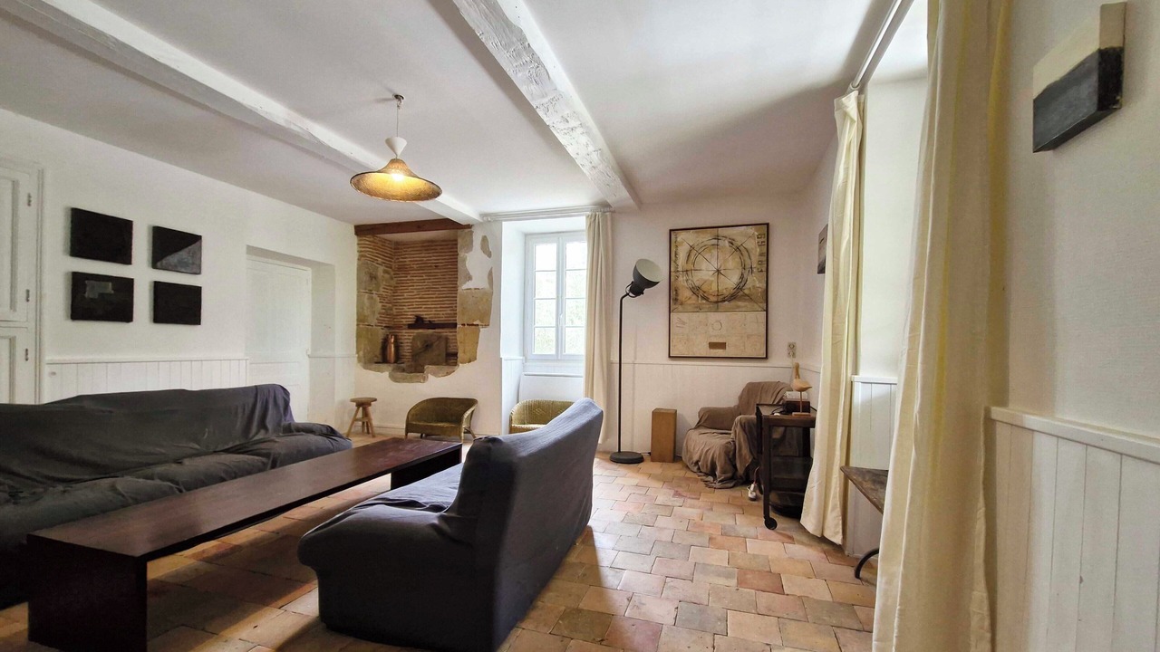 Photo of Livingroom in Estipouy