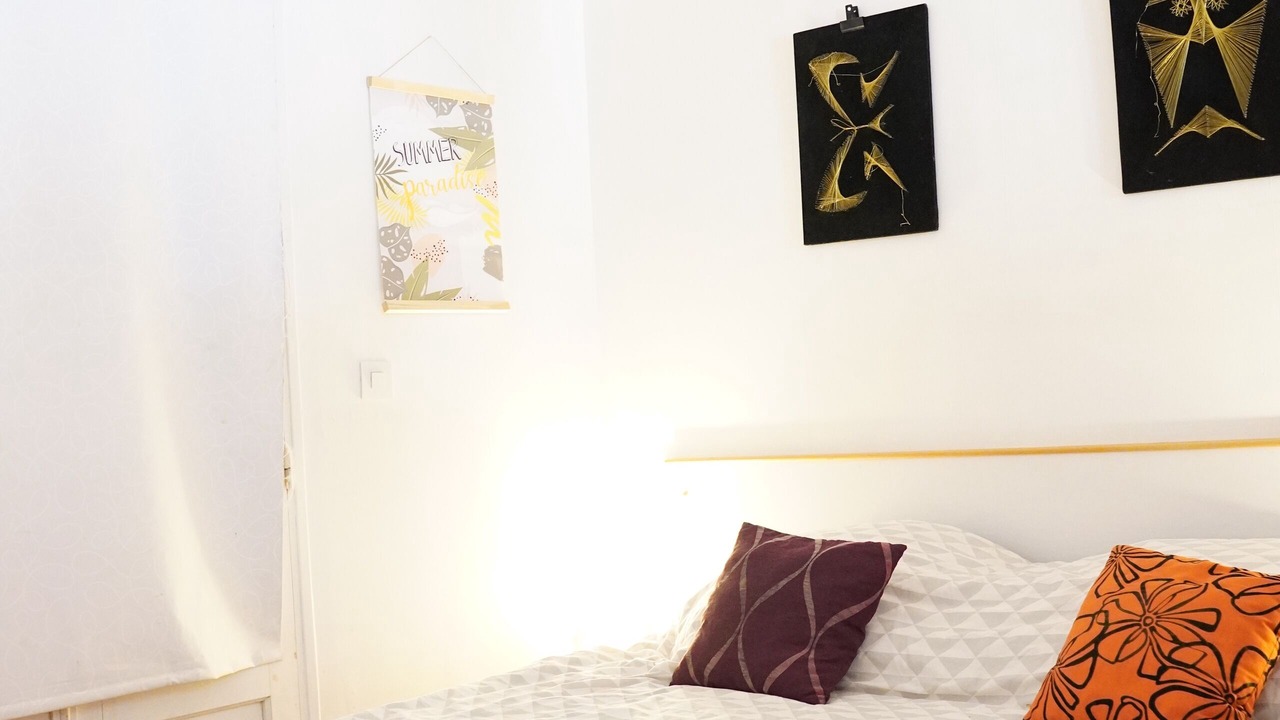 Photo of Bedroom in Jouy-le-Moutier