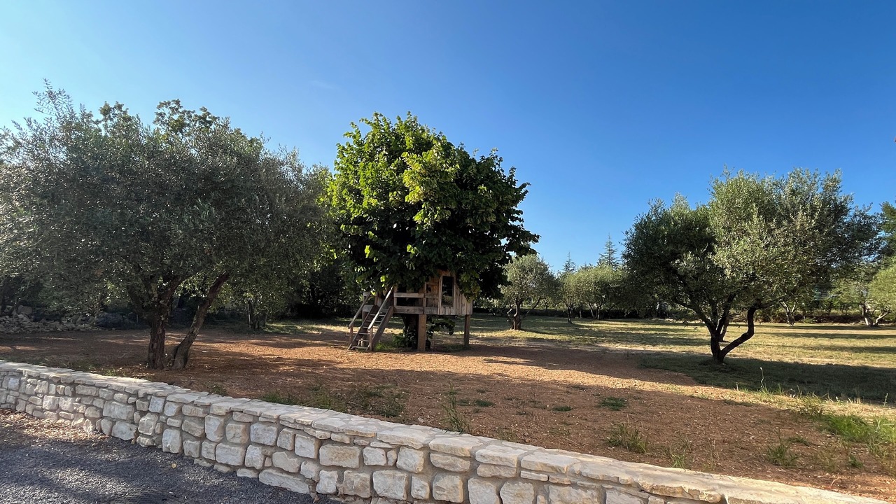 Photo of Outdoor in Issirac