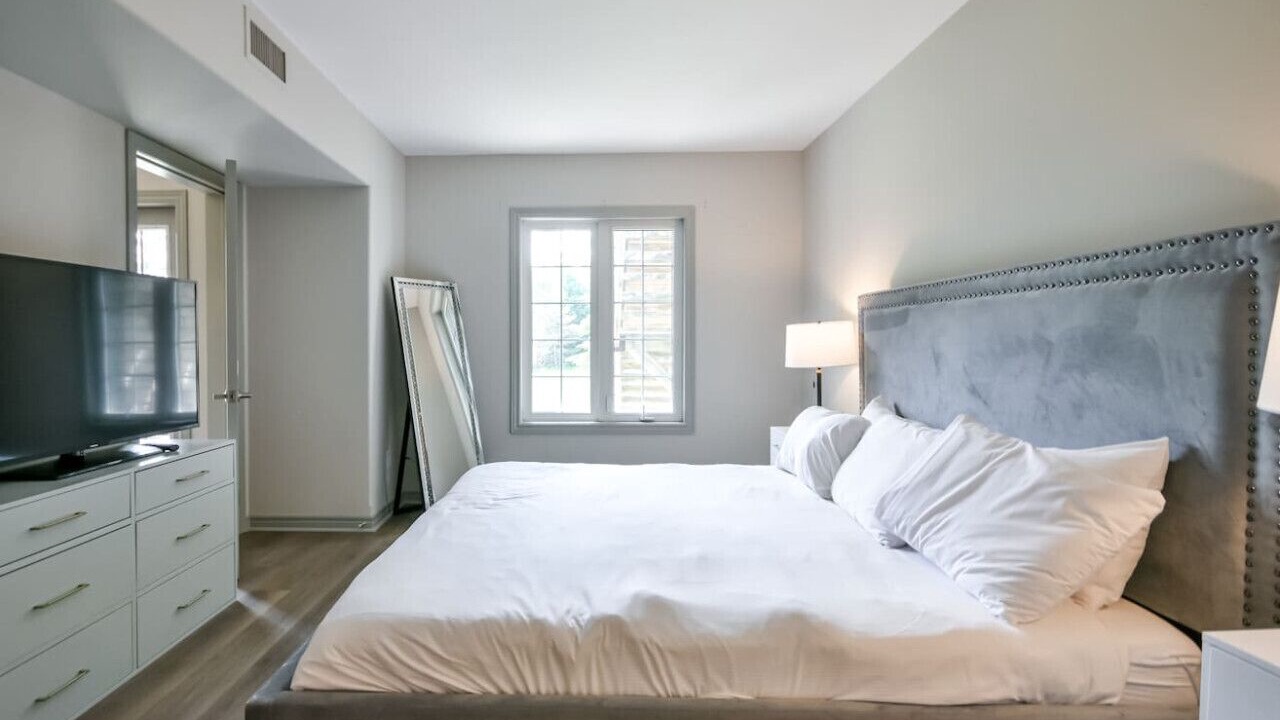 Photo of Bedroom in Oro-Medonte