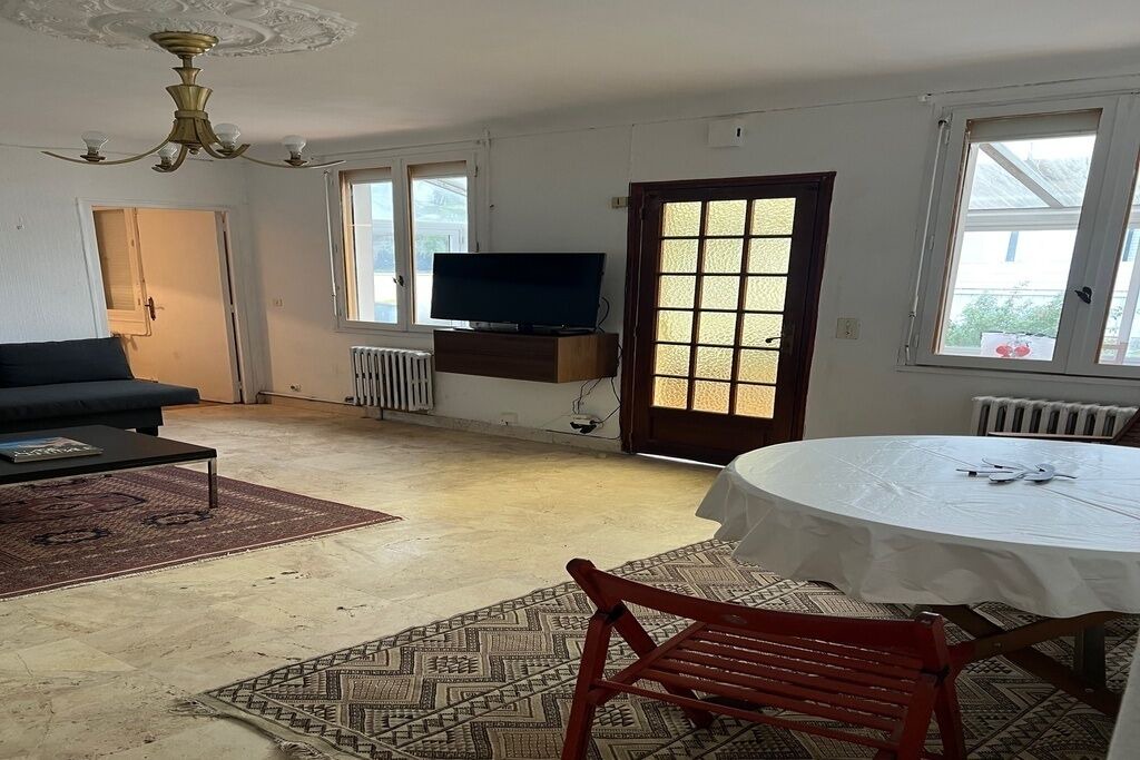Photo of Livingroom in Bout des paves-Chene des Anglais