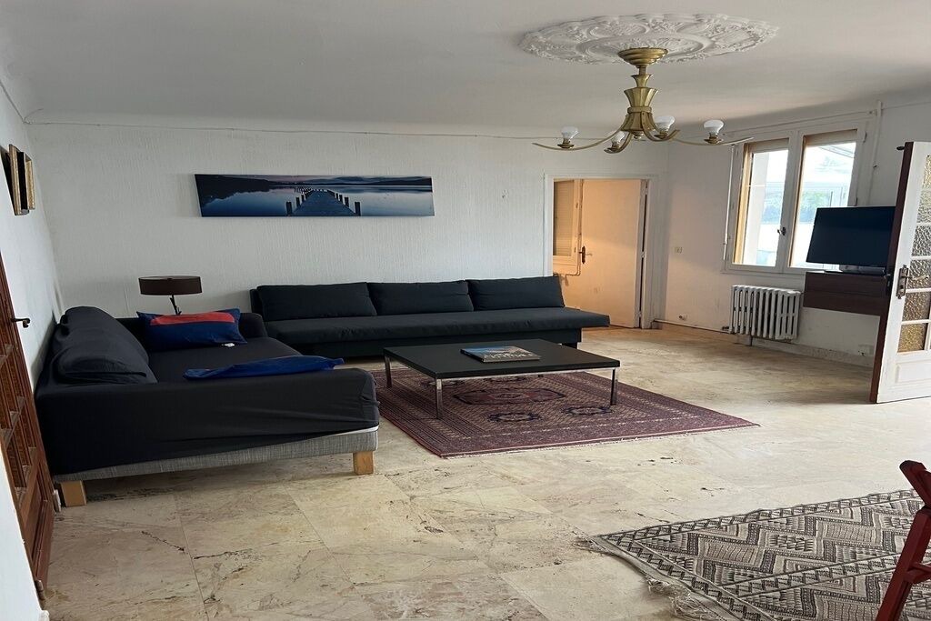 Photo of Livingroom in Bout des paves-Chene des Anglais