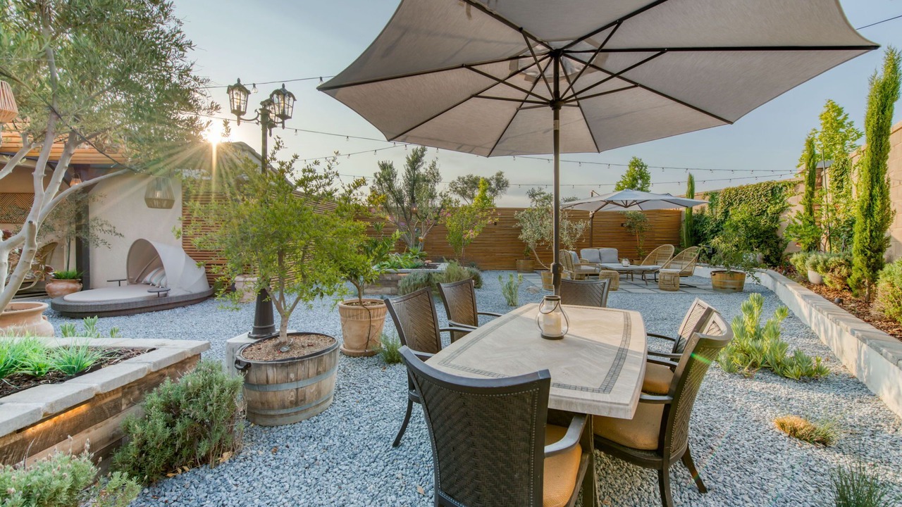 Photo of Outdoor in Raisin