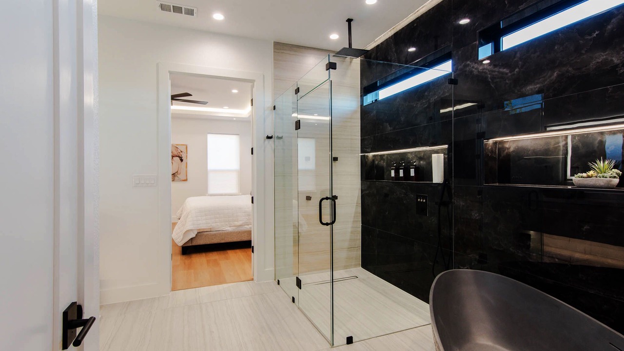 Photo of Bathroom in West Dallas