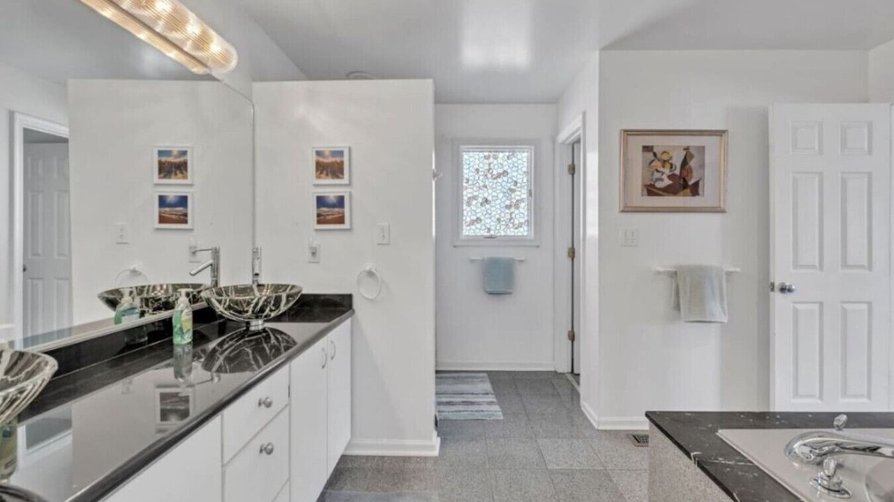 Photo of Bathroom in Croatan Beach