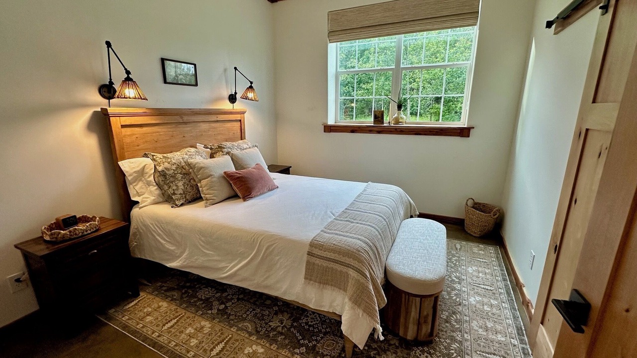 Photo of Bedroom in Cherokee County