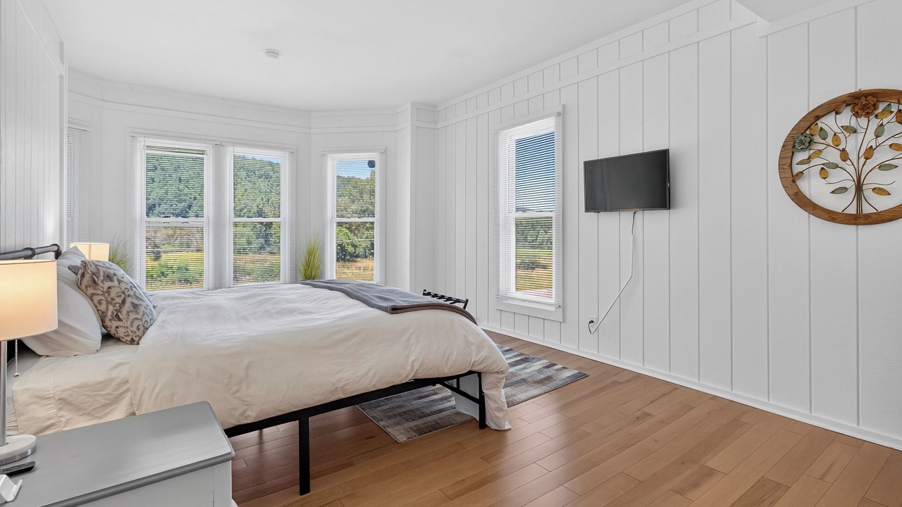 Photo of Bedroom in Bristol Hills