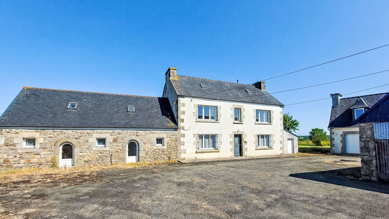 Photo of Others in Plouegat-Moysan