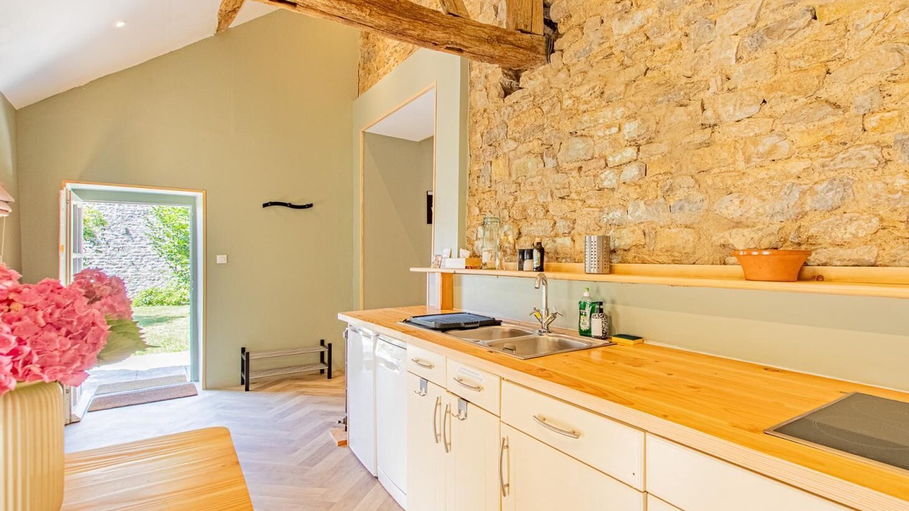 Photo of Kitchen in Saint-Sernin-du-Plain