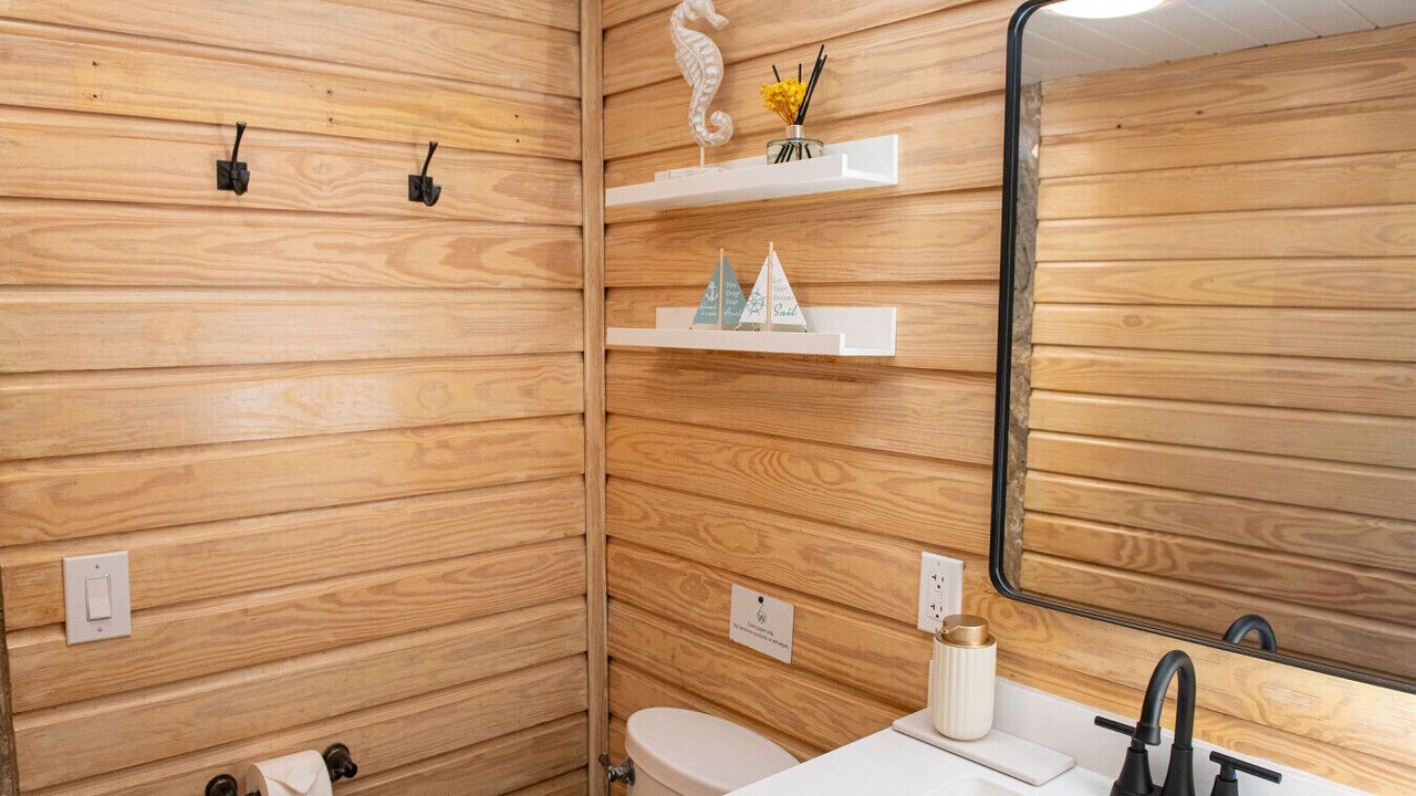 Photo of Bathroom in Madeira Beach