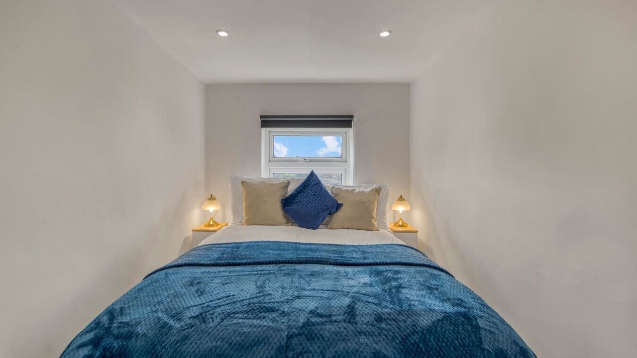 Photo of Bedroom in Bethnal Green