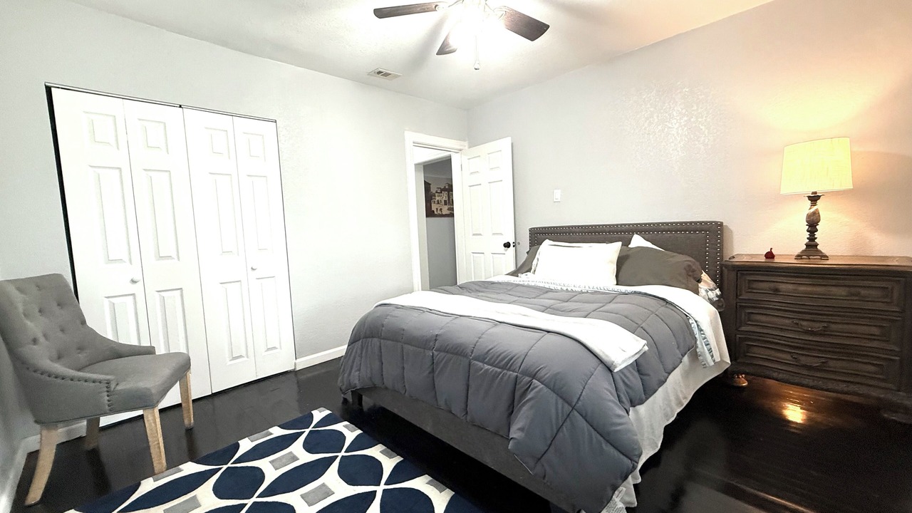 Photo of Bedroom in Highland Park