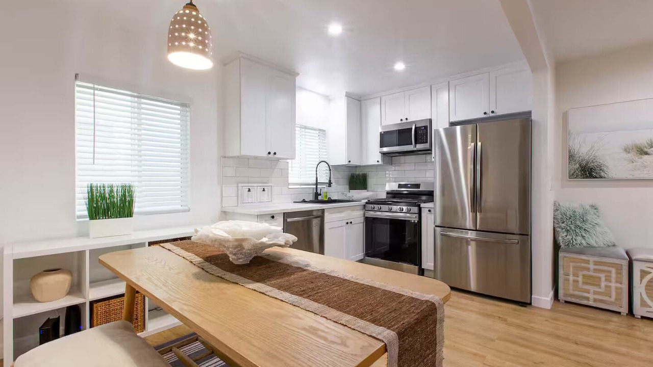 Photo of Kitchen in Alamitos Beach