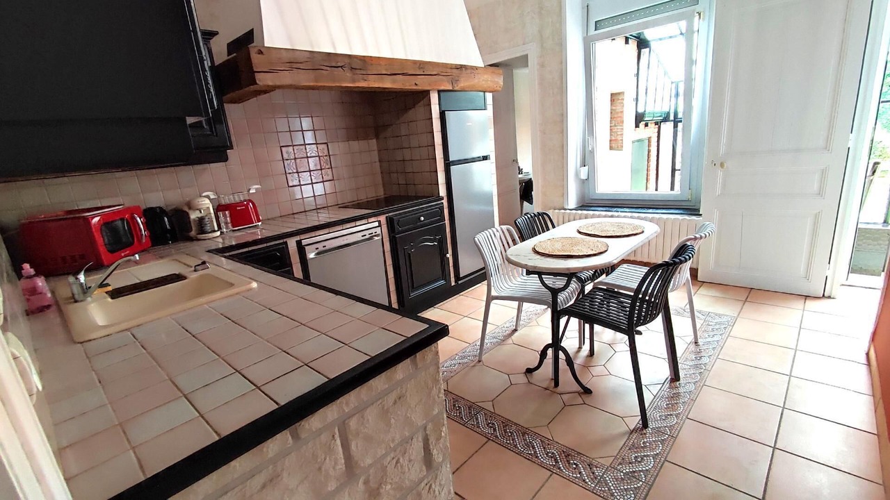 Photo of Kitchen in Charleville-Mezieres