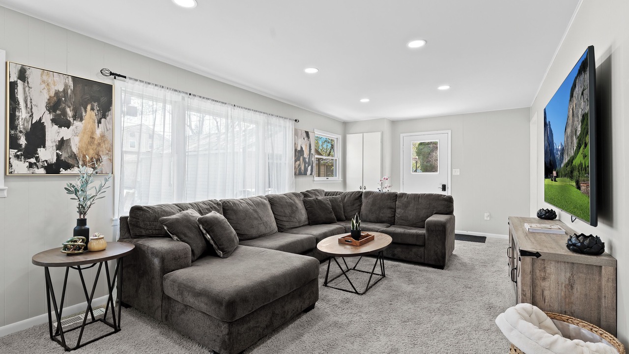 Photo of Livingroom in Royal Oak