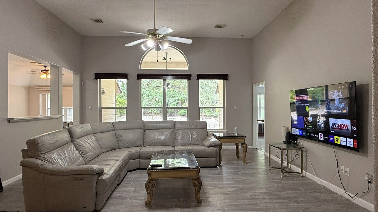 Photo of Livingroom in Wetmore