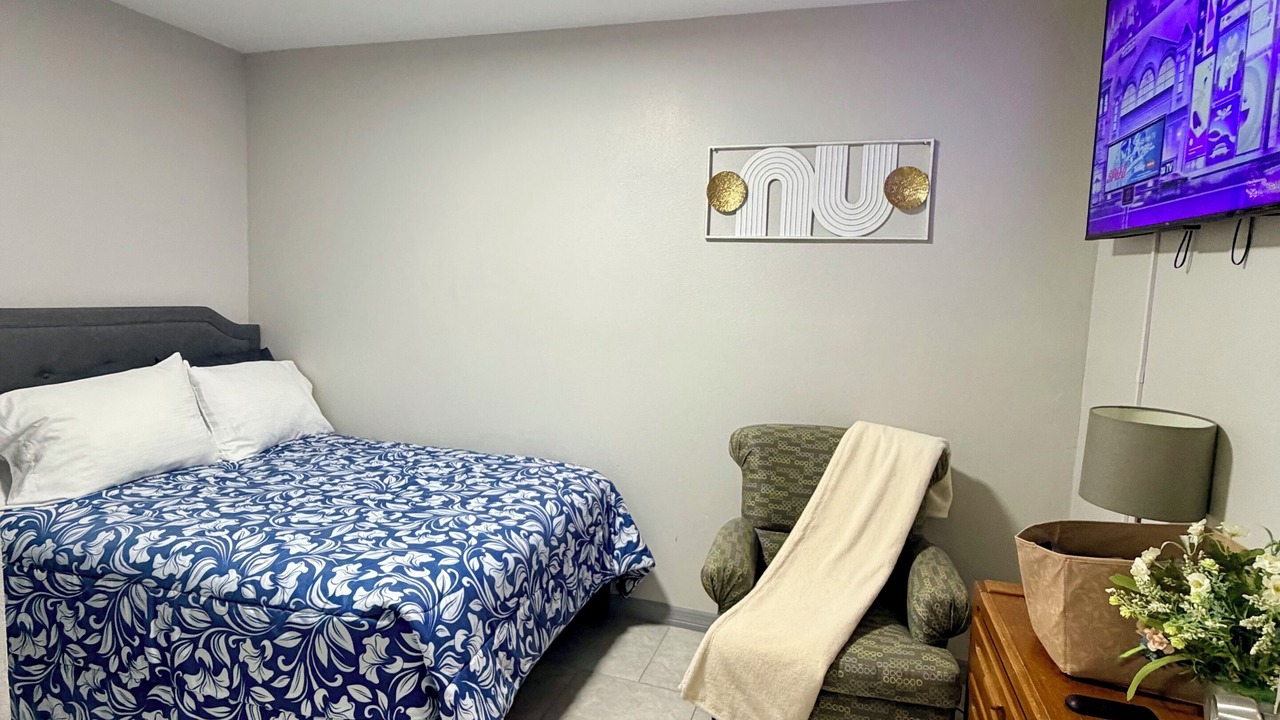 Photo of Bedroom in Pine Hills