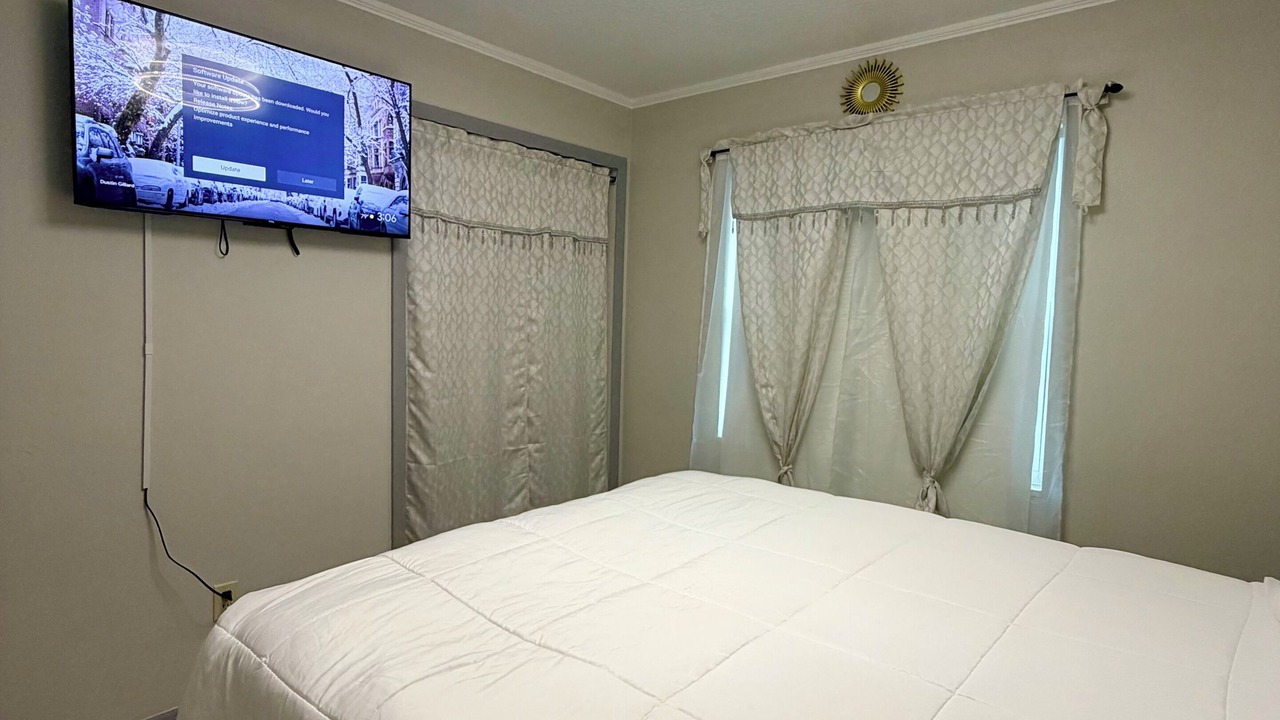 Photo of Bedroom in Pine Hills