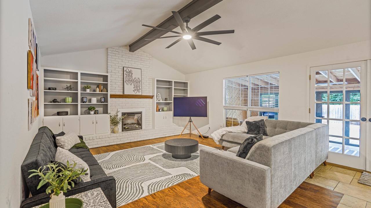 Photo of Livingroom in Franklin Park