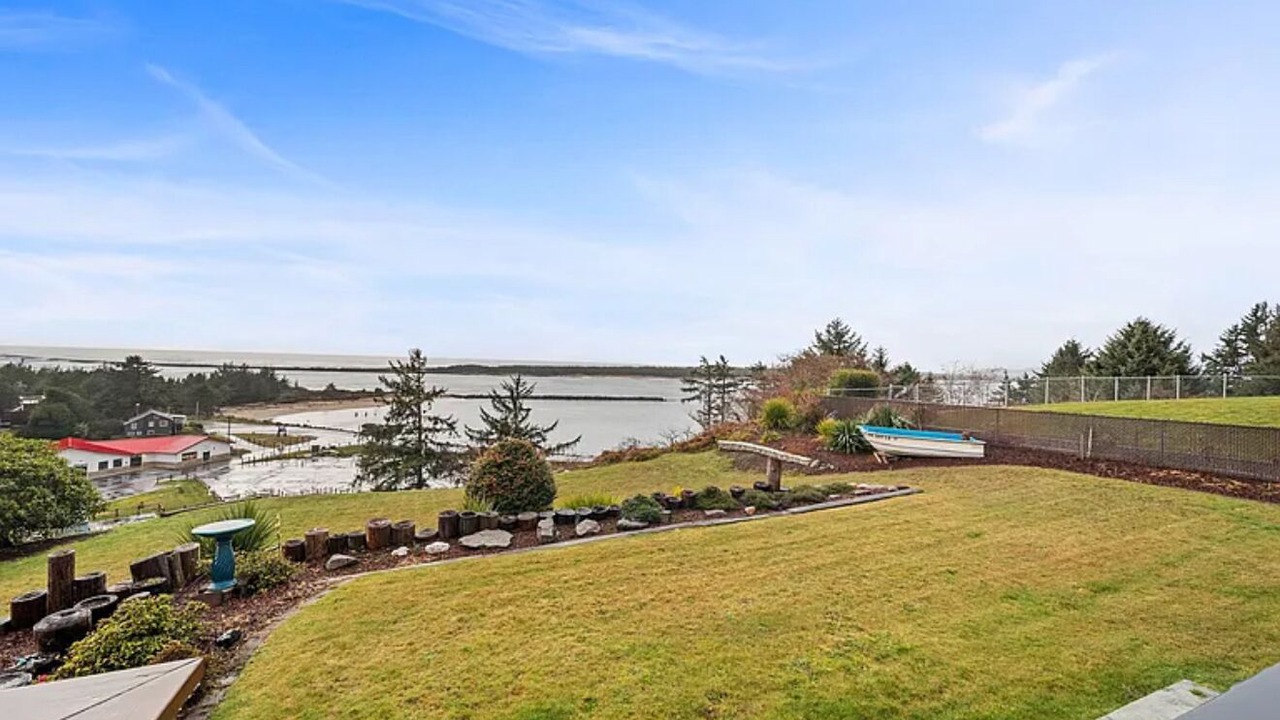 Photo of Others in Winchester Bay