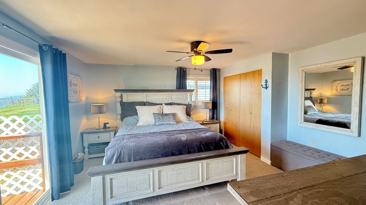 Photo of Bedroom in Winchester Bay