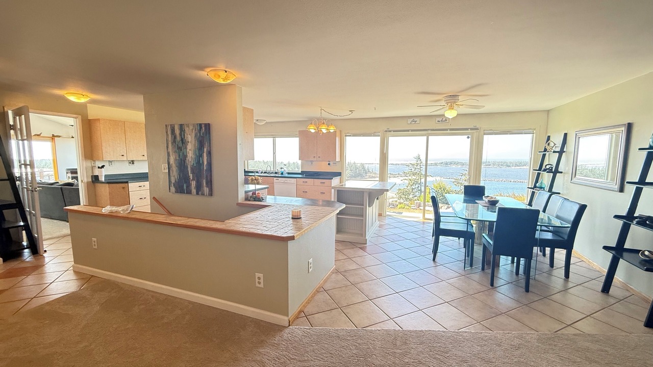 Photo of Bedroom in Winchester Bay