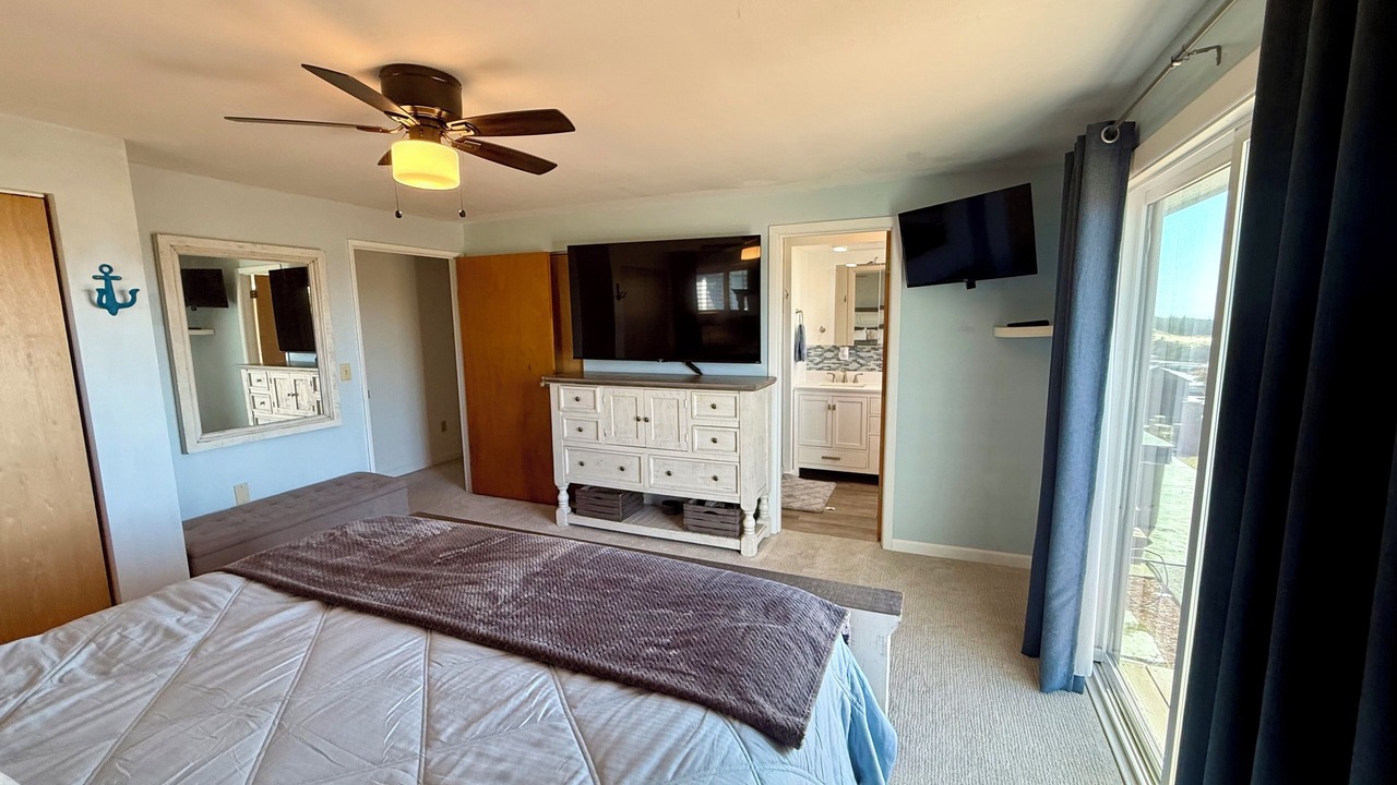 Photo of Bedroom in Winchester Bay