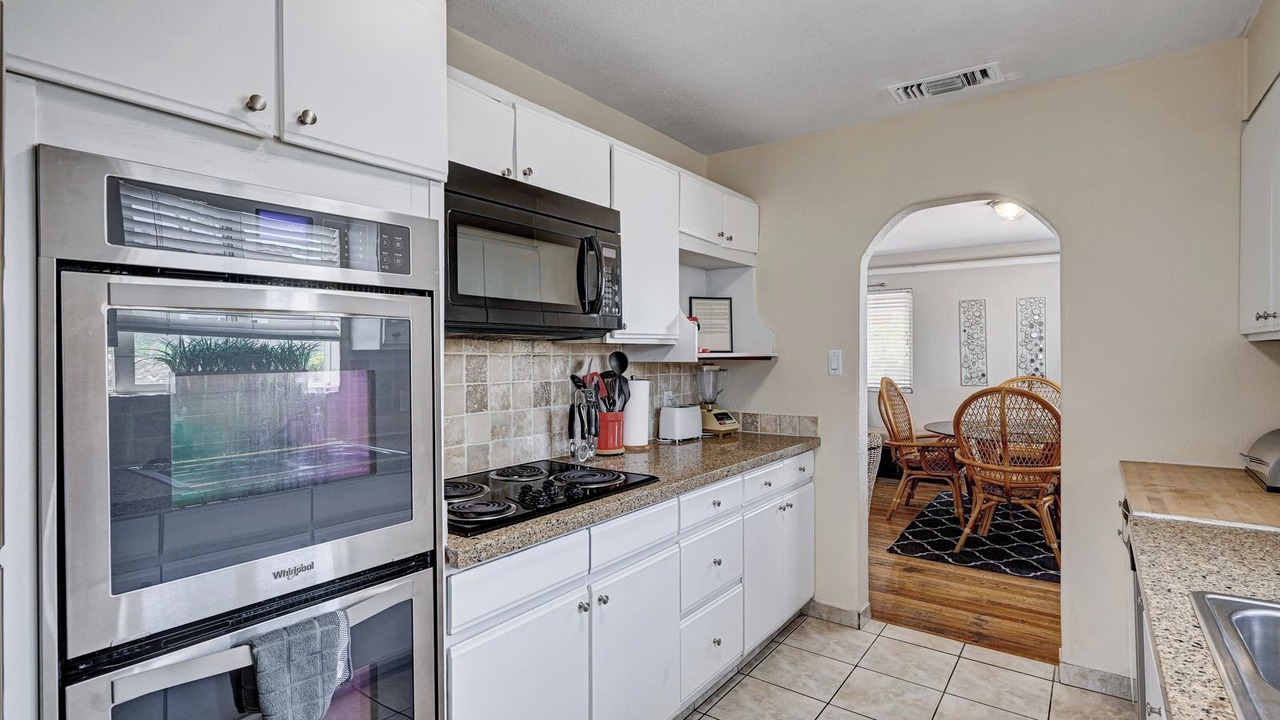 Photo of Kitchen in Rancho Oakey
