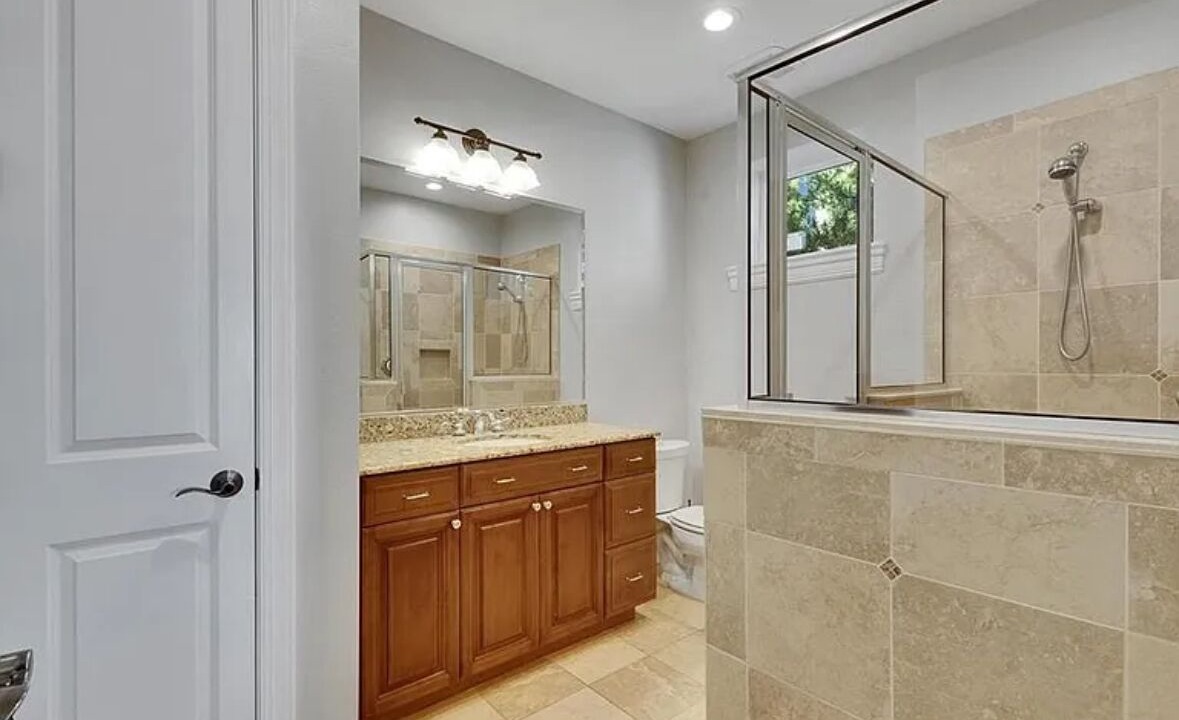 Photo of Bathroom in Apollo Beach
