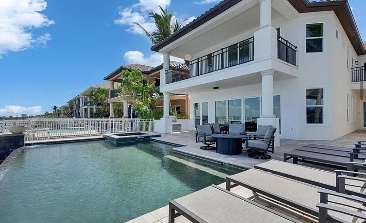 Photo of Outdoor in Apollo Beach