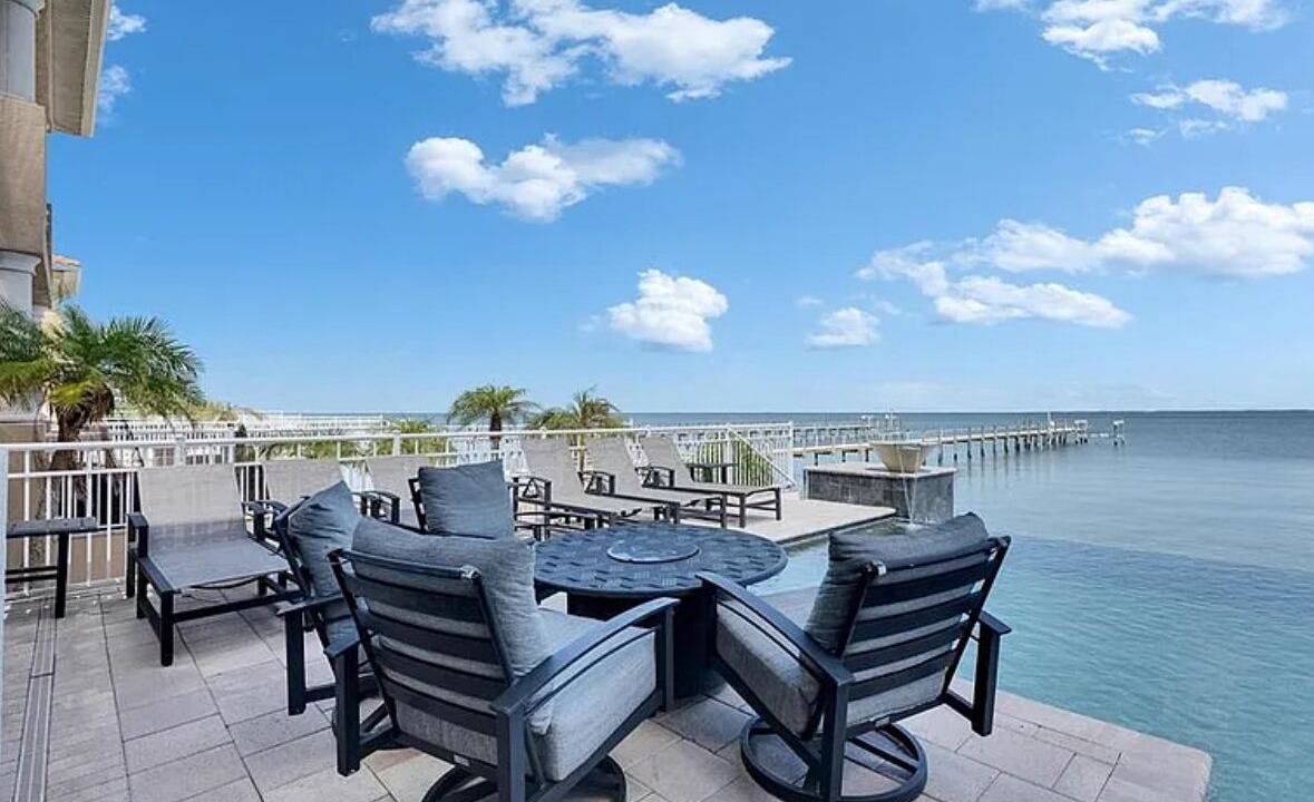 Photo of Outdoor in Apollo Beach