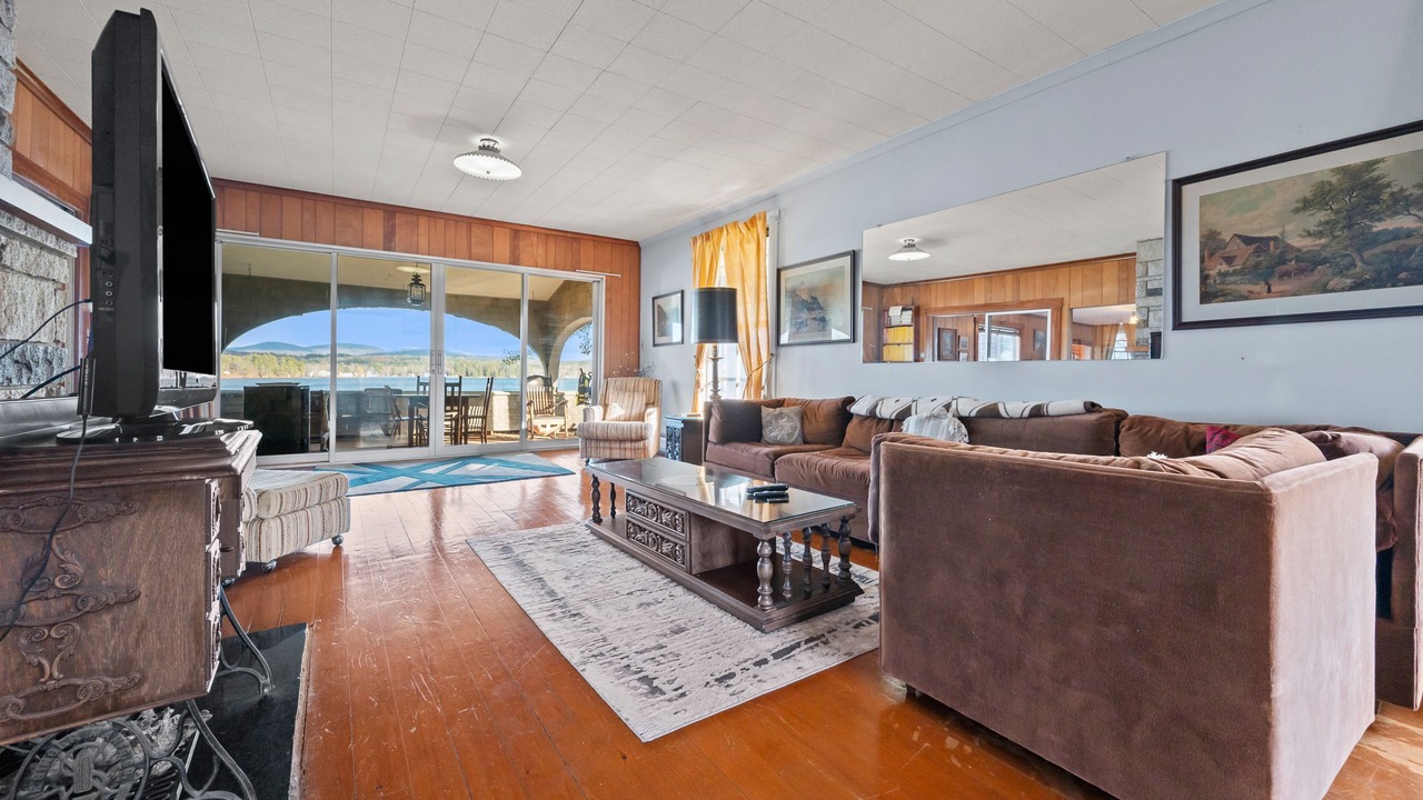 Photo of Livingroom in Lochmere
