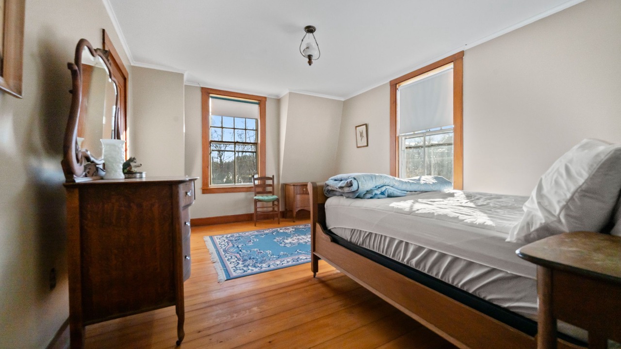Photo of Bedroom in Lochmere