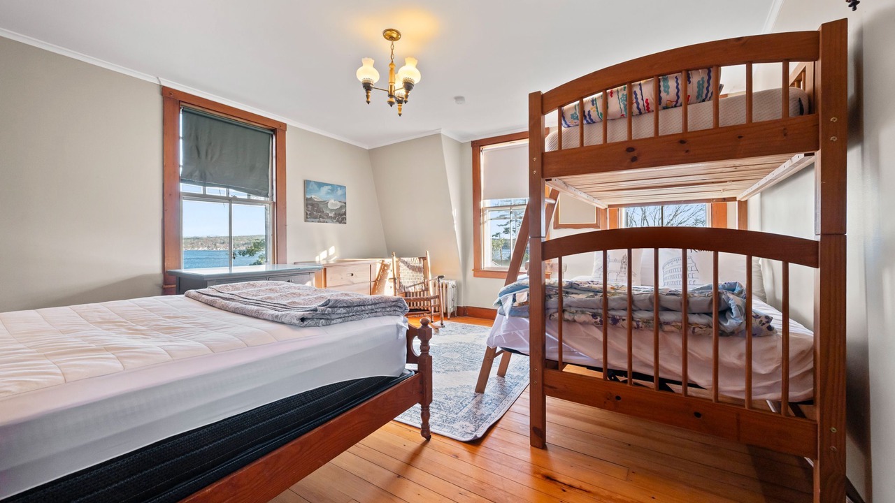 Photo of Bedroom in Lochmere