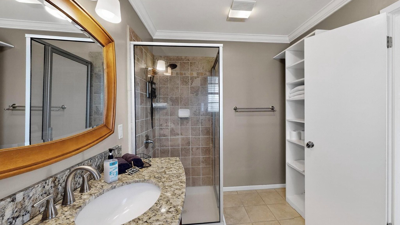 Photo of Bathroom in Whitesboro