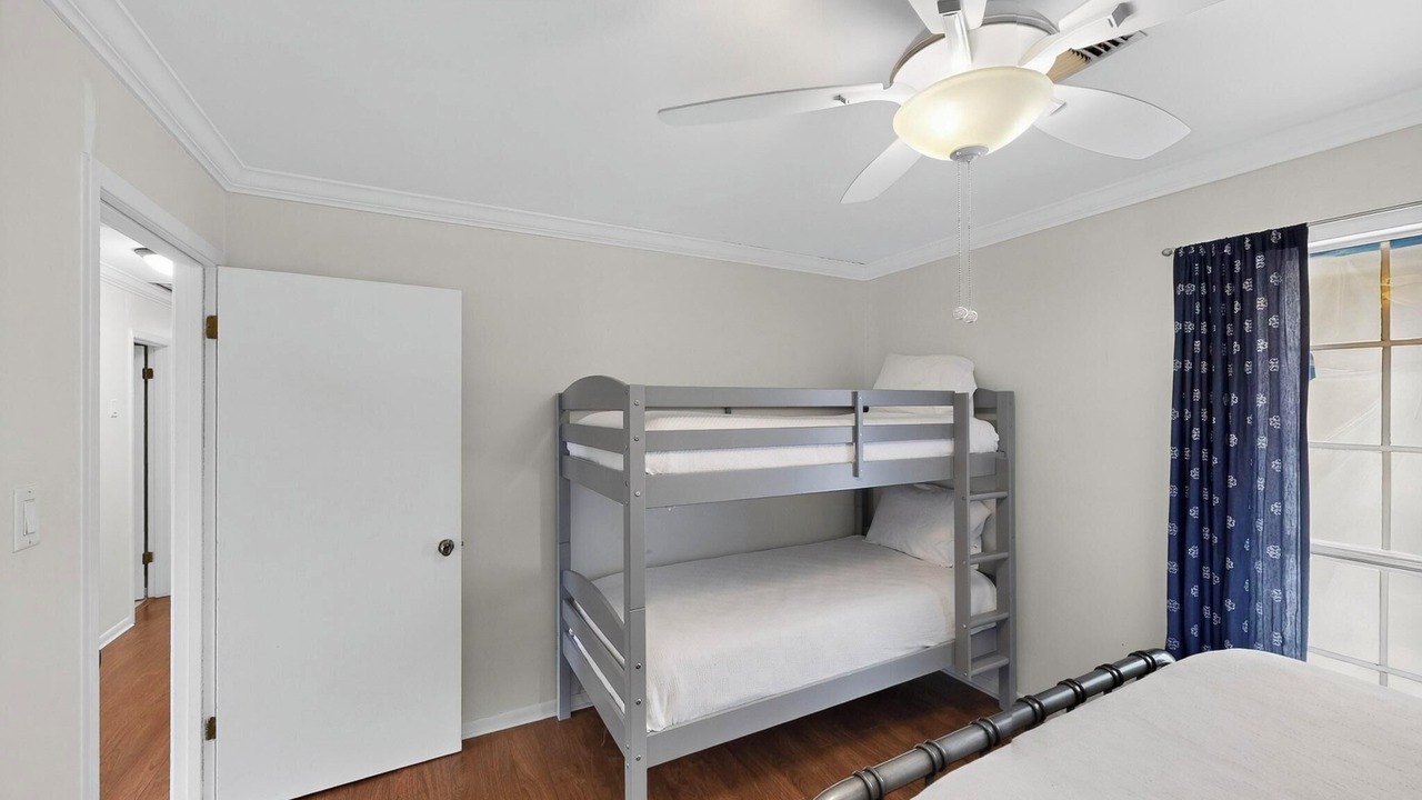 Photo of Bedroom in Whitesboro