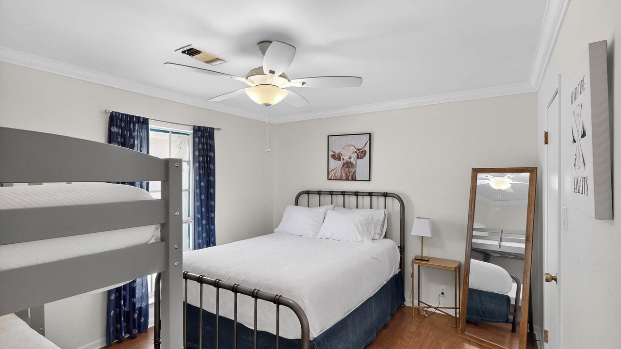 Photo of Bedroom in Whitesboro