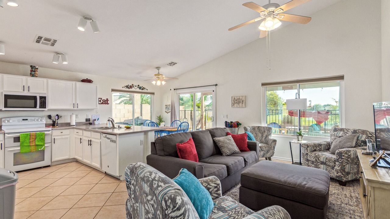 Photo of Livingroom in Parkwood Ranch