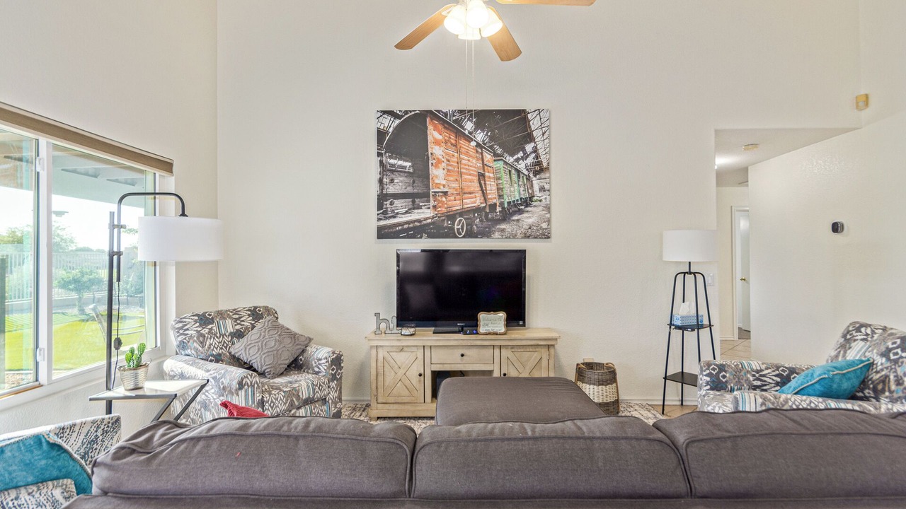 Photo of Livingroom in Parkwood Ranch
