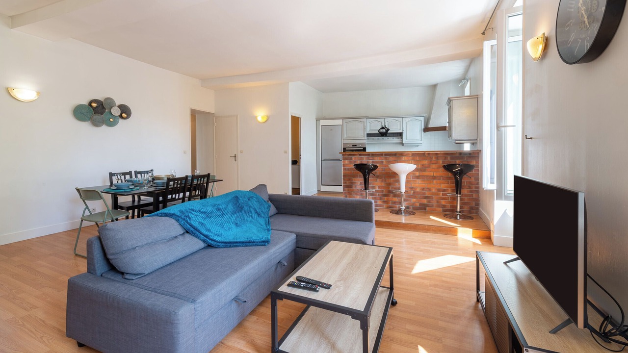 Photo of Livingroom in Laval