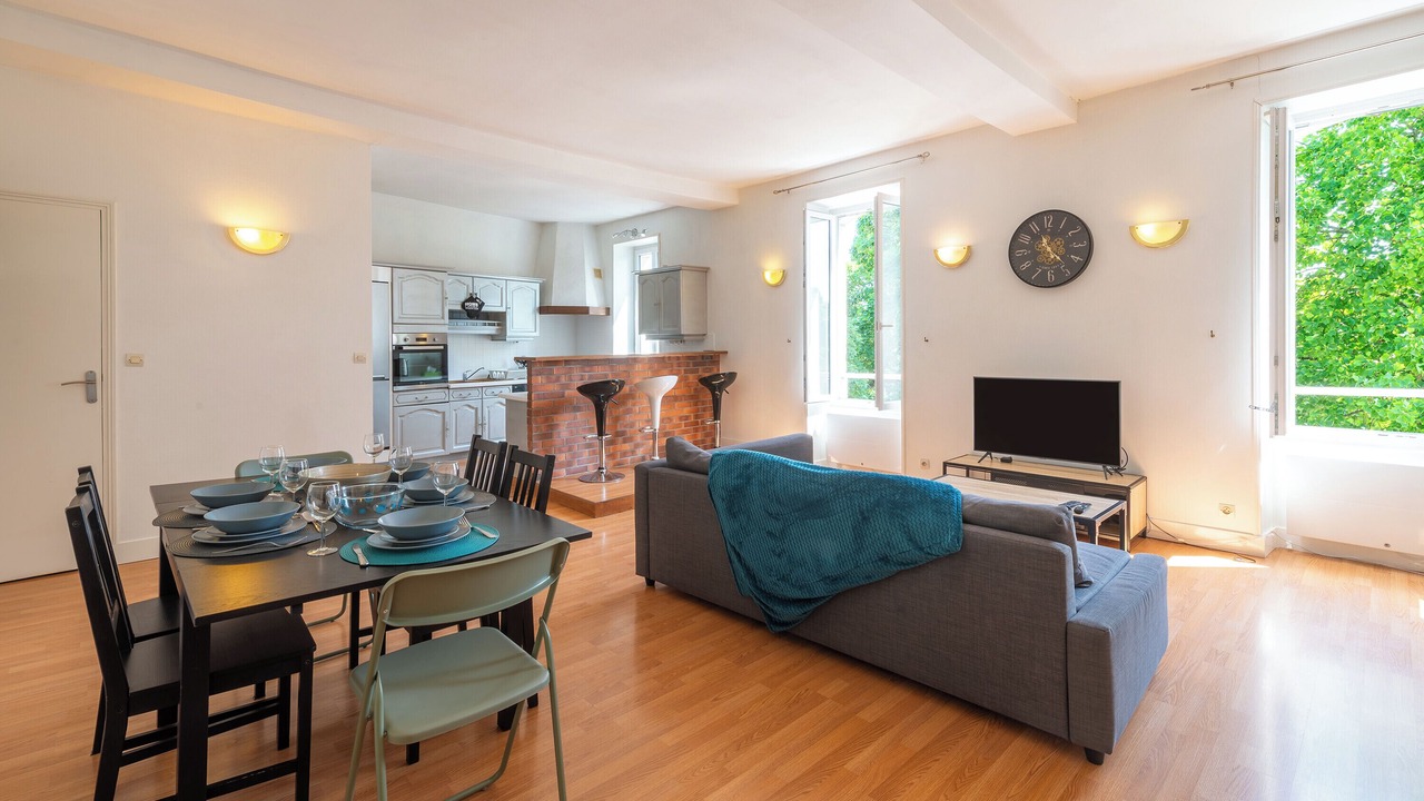 Photo of Others in Laval