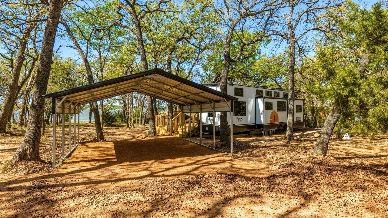Photo of Others in StarCrest Estates