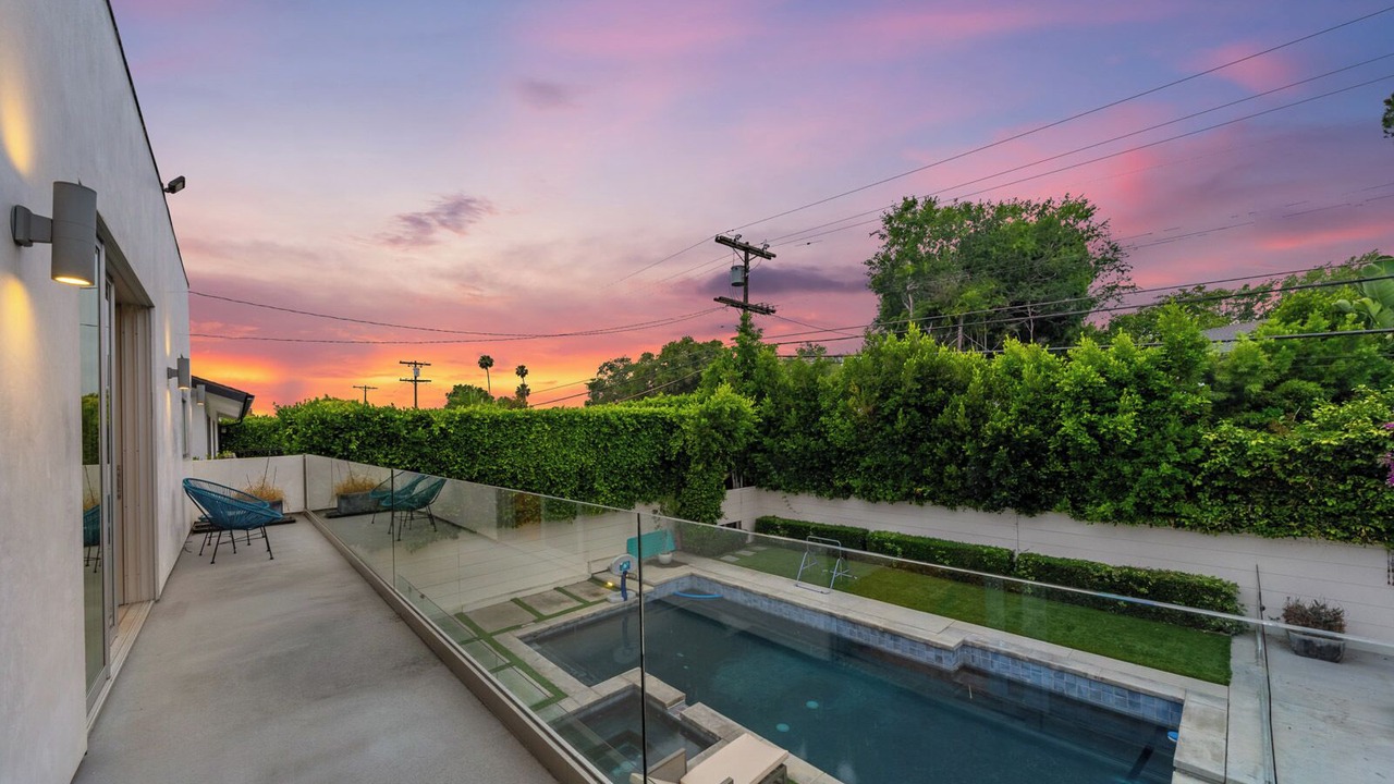 Photo of Outdoor in Beverlywood