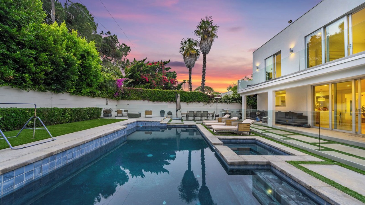 Photo of Outdoor in Beverlywood