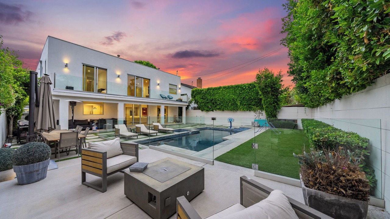 Photo of Outdoor in Beverlywood