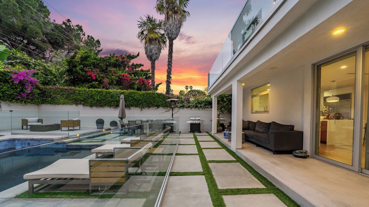 Photo of Outdoor in Beverlywood