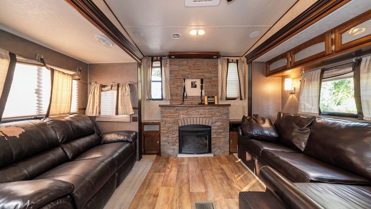 Photo of Livingroom in Miller Beach