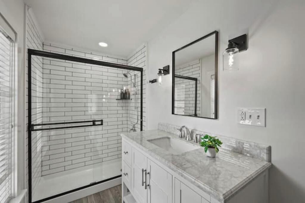 Photo of Bathroom in Lee